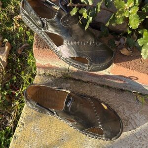 HSY Fasion water shoe slip on